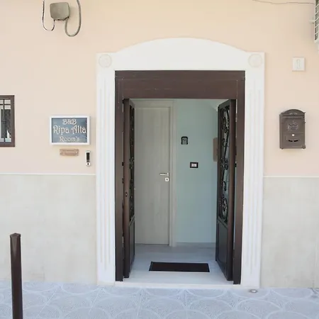 Ripa Alta Room's Bed & Breakfast Cerignola